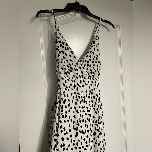 Black and White spaghetti strap sundress. - Picture 1 of 7